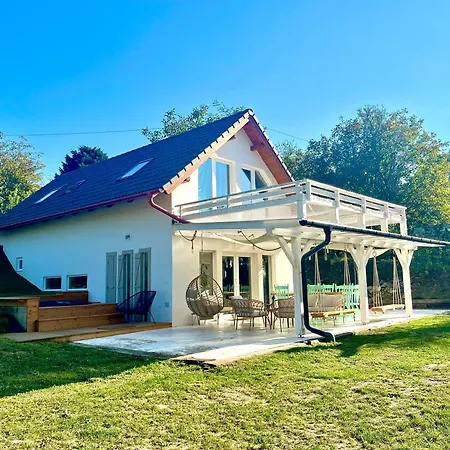 Bohemian Eco Lodge At Lake Balaton Kisapati Exterior photo