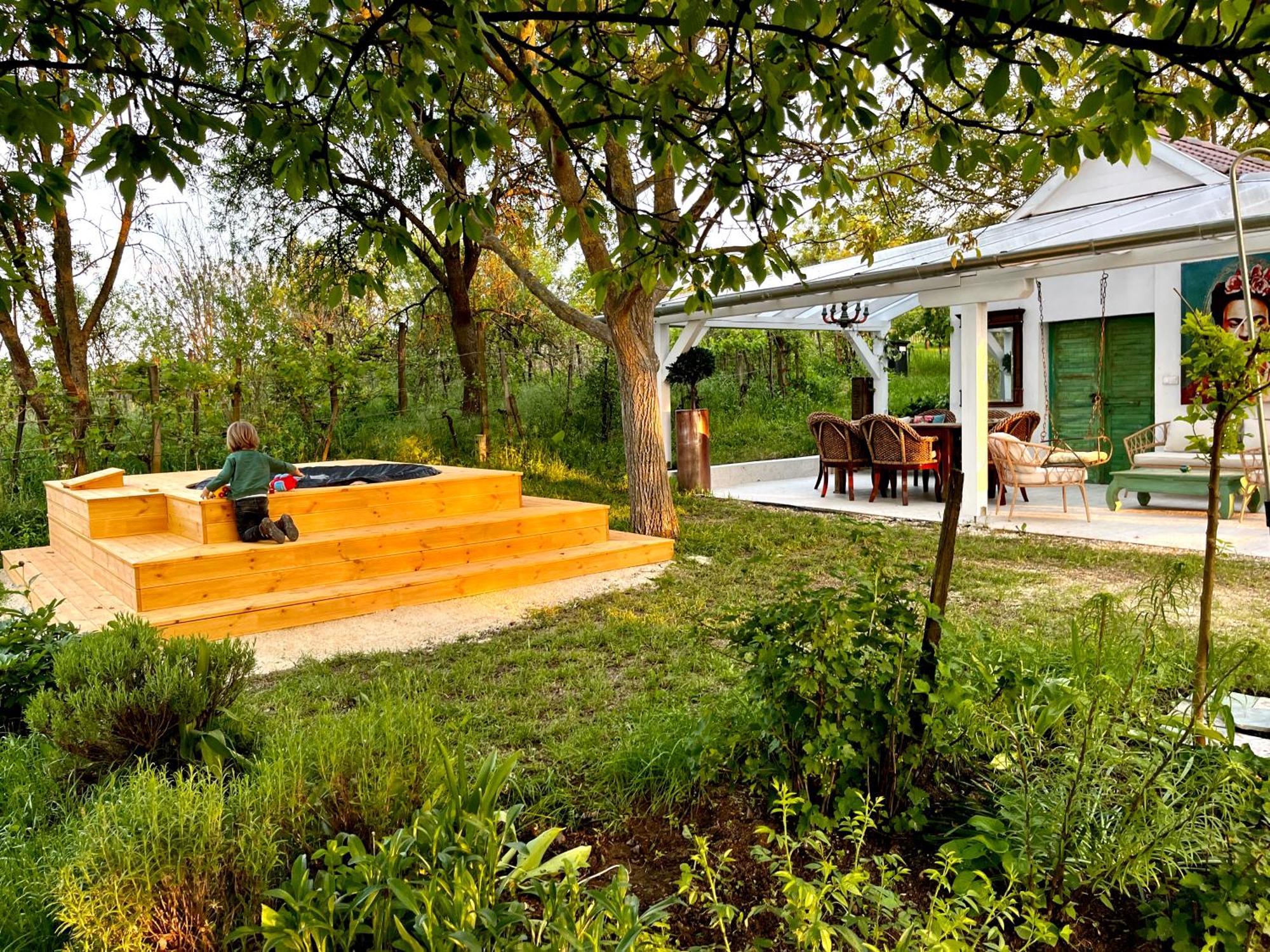 Bohemian Eco At Balaton Appartement